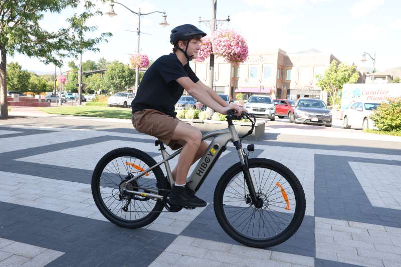 Best-Electric-Commuter-Bikes-For-Men