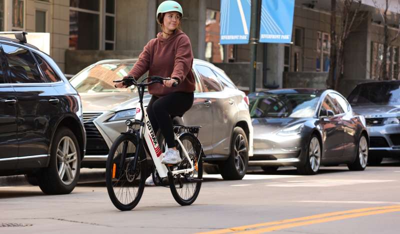 Best-Electric-Commuter-Bikes-For-Women